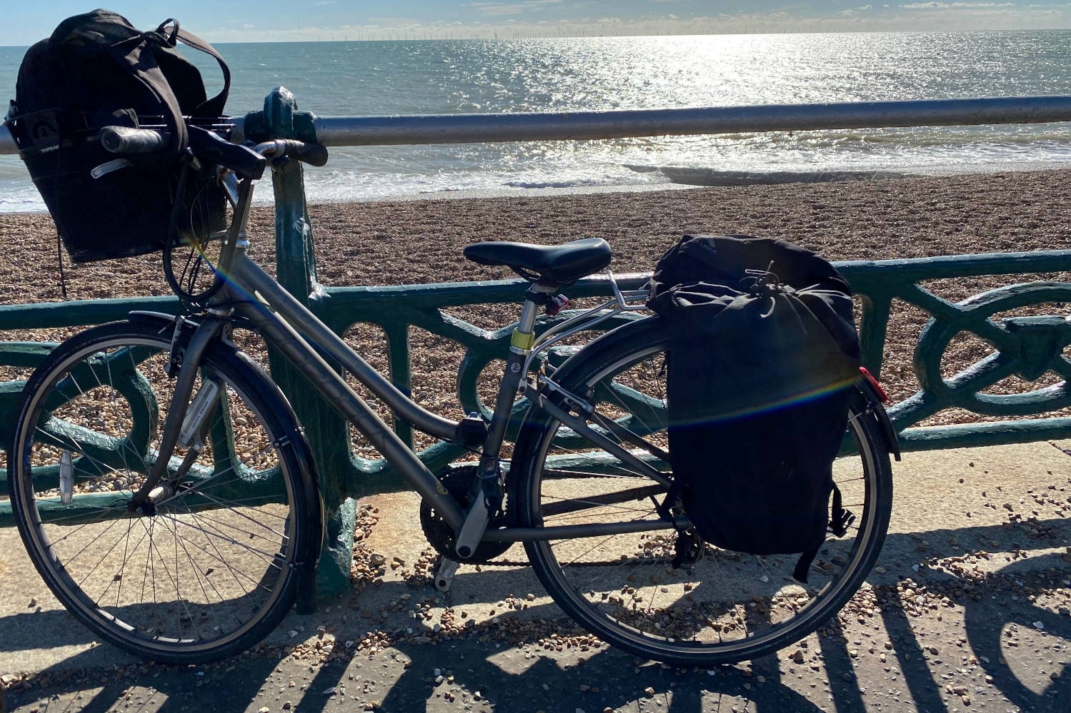 bike and sea 